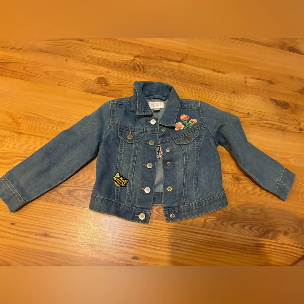 The Children's Place Kids' Indigo Denim Jacket embroidered patches butterfly 2T